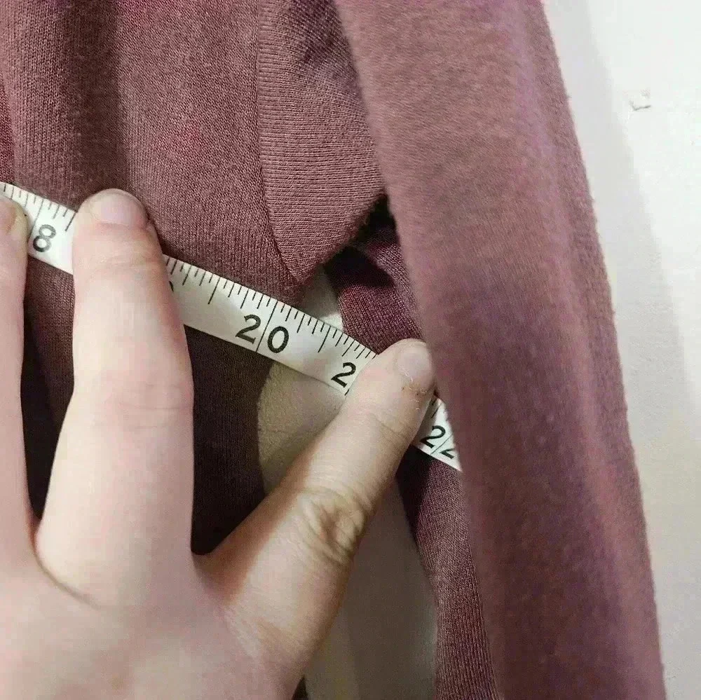 Mauve pink Maurice's sweater!